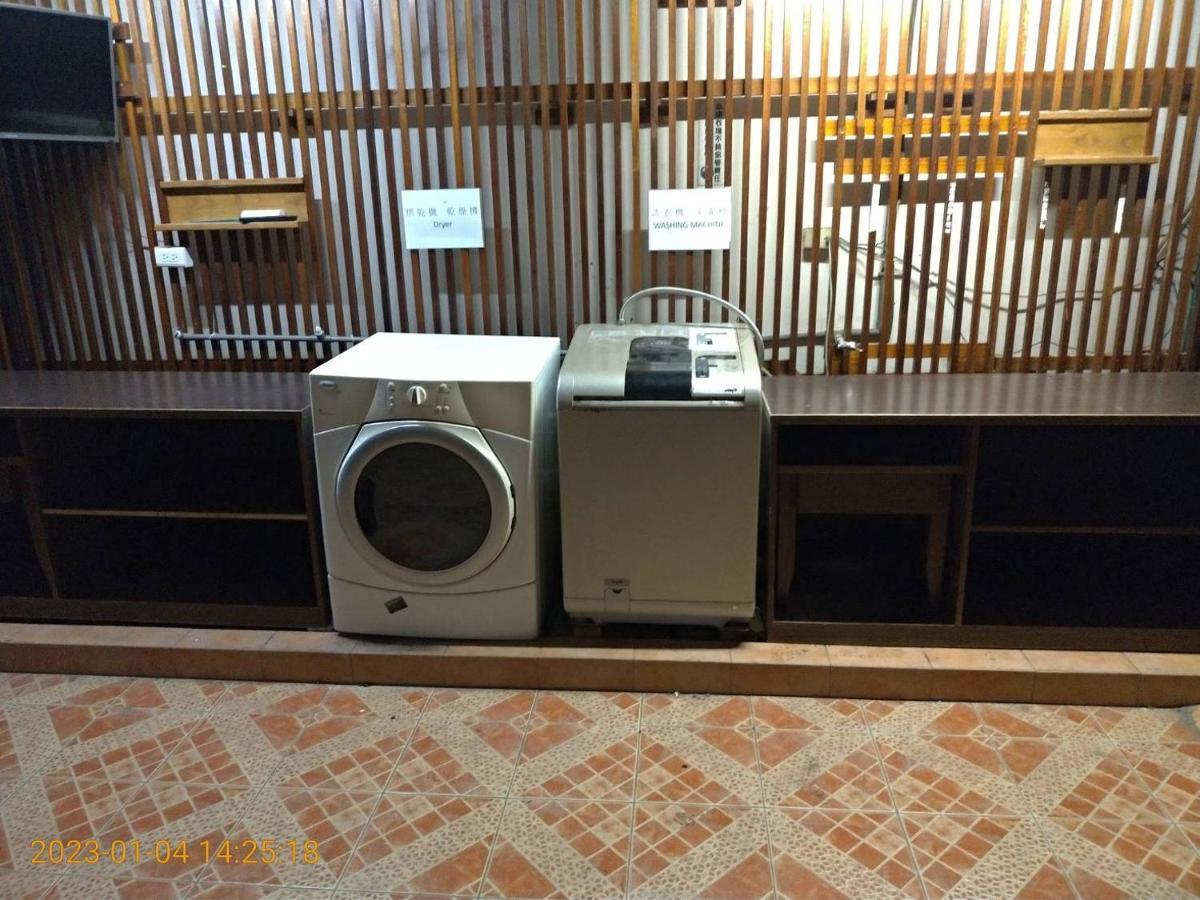 Ful Won Hotel Тайджун Екстериор снимка