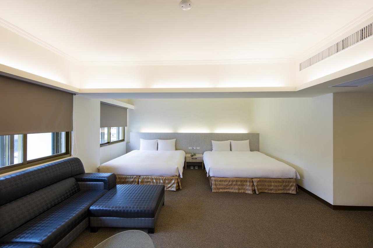 Ful Won Hotel Тайджун Екстериор снимка
