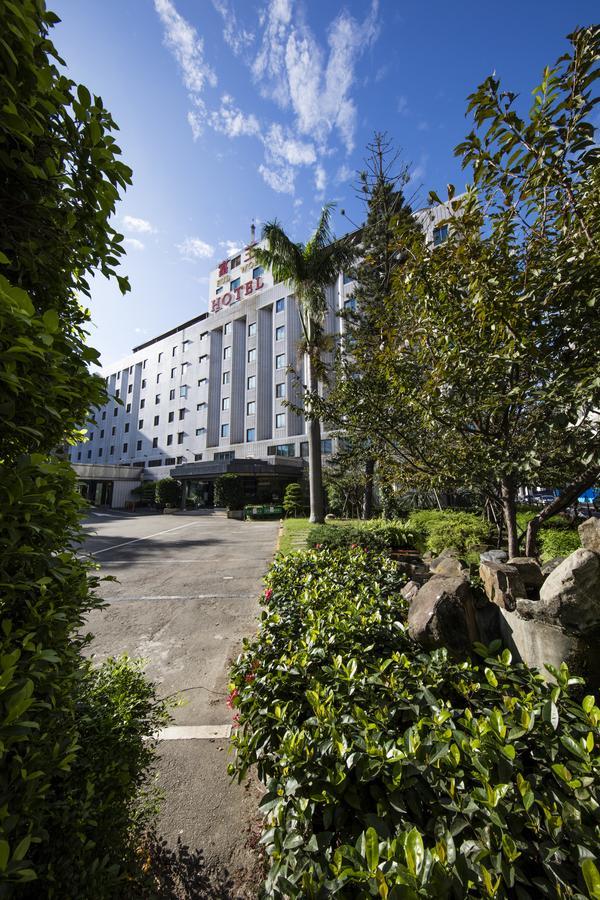 Ful Won Hotel Тайджун Екстериор снимка