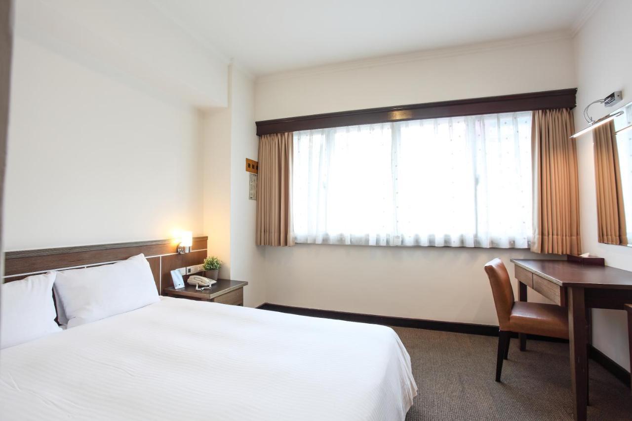Ful Won Hotel Тайджун Екстериор снимка